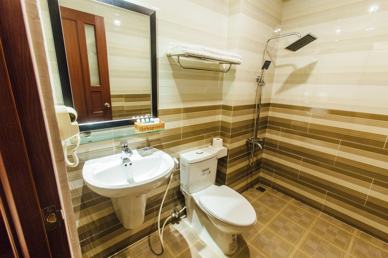 Sunflower Hotel 2 Da Nang Bagian luar foto