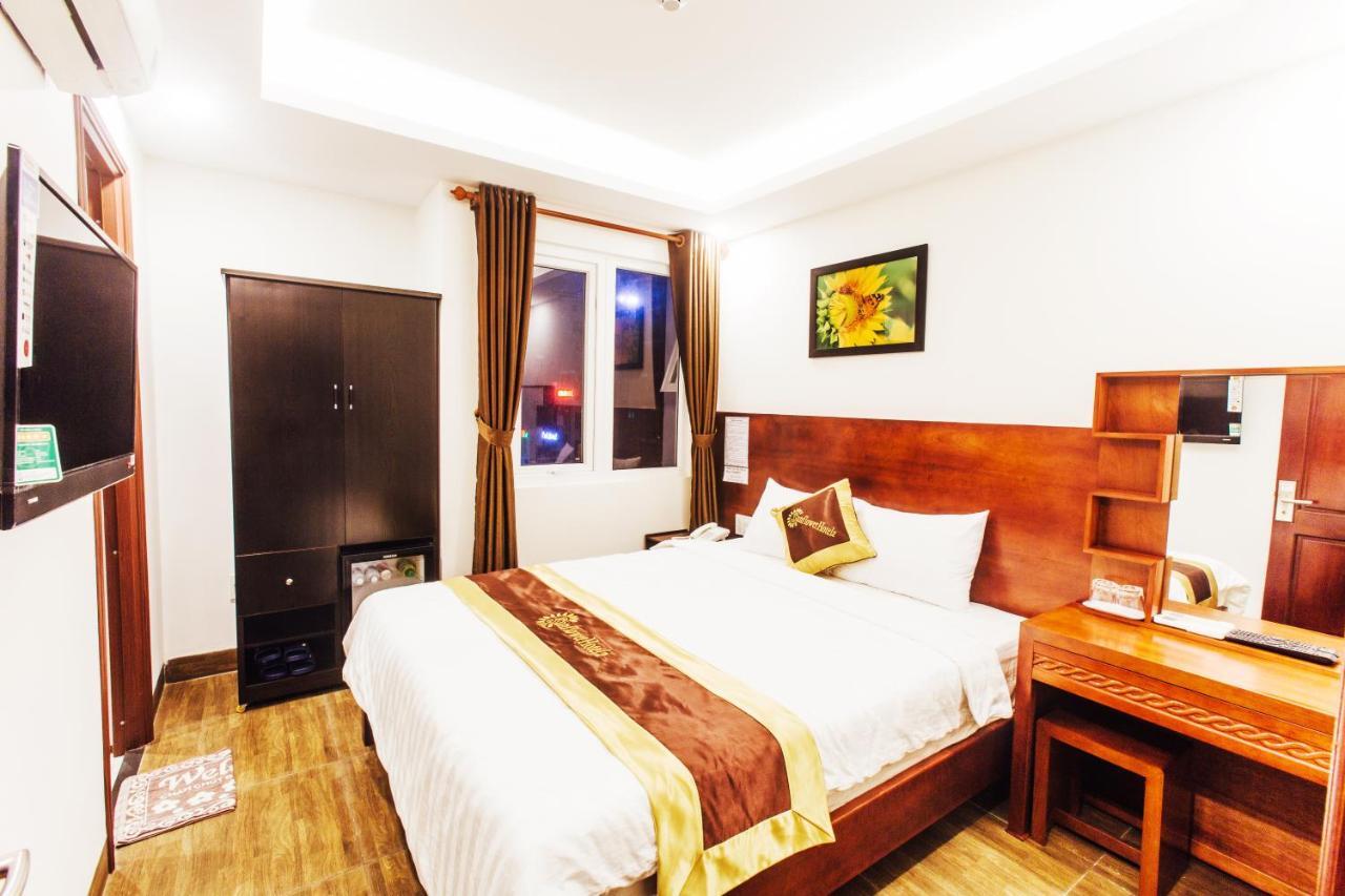 Sunflower Hotel 2 Da Nang Bagian luar foto